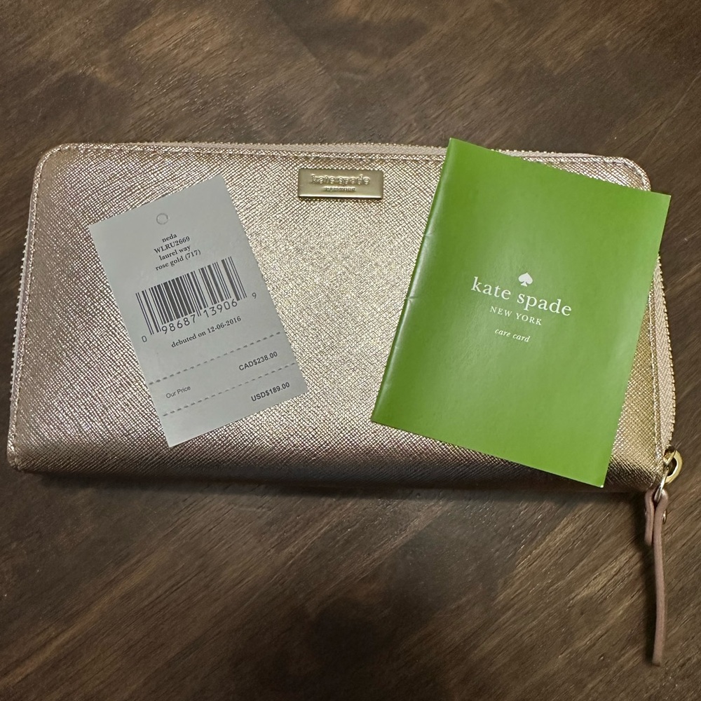 Kate Spade - Neda - Laurel Way - Metallic Zip-Around Wallet in Rose Gold